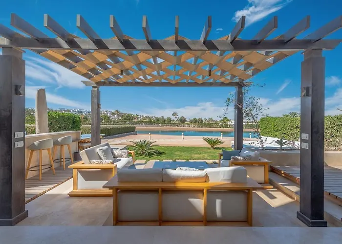 Serene Lakeview Escape 2br At Cyan Elgouna *