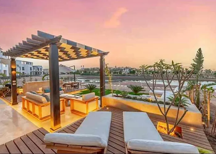 Serene Lakeview Escape 2br At Cyan Elgouna Appartement